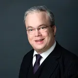 Dr. Oliver Hauss